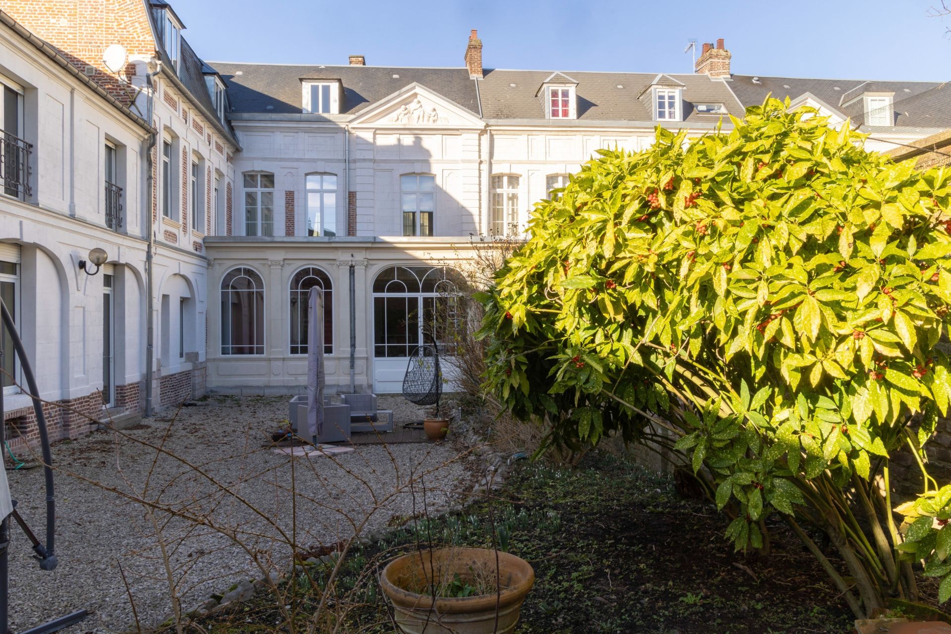 luxury house 14 Rooms for sale on ARRAS (62000)