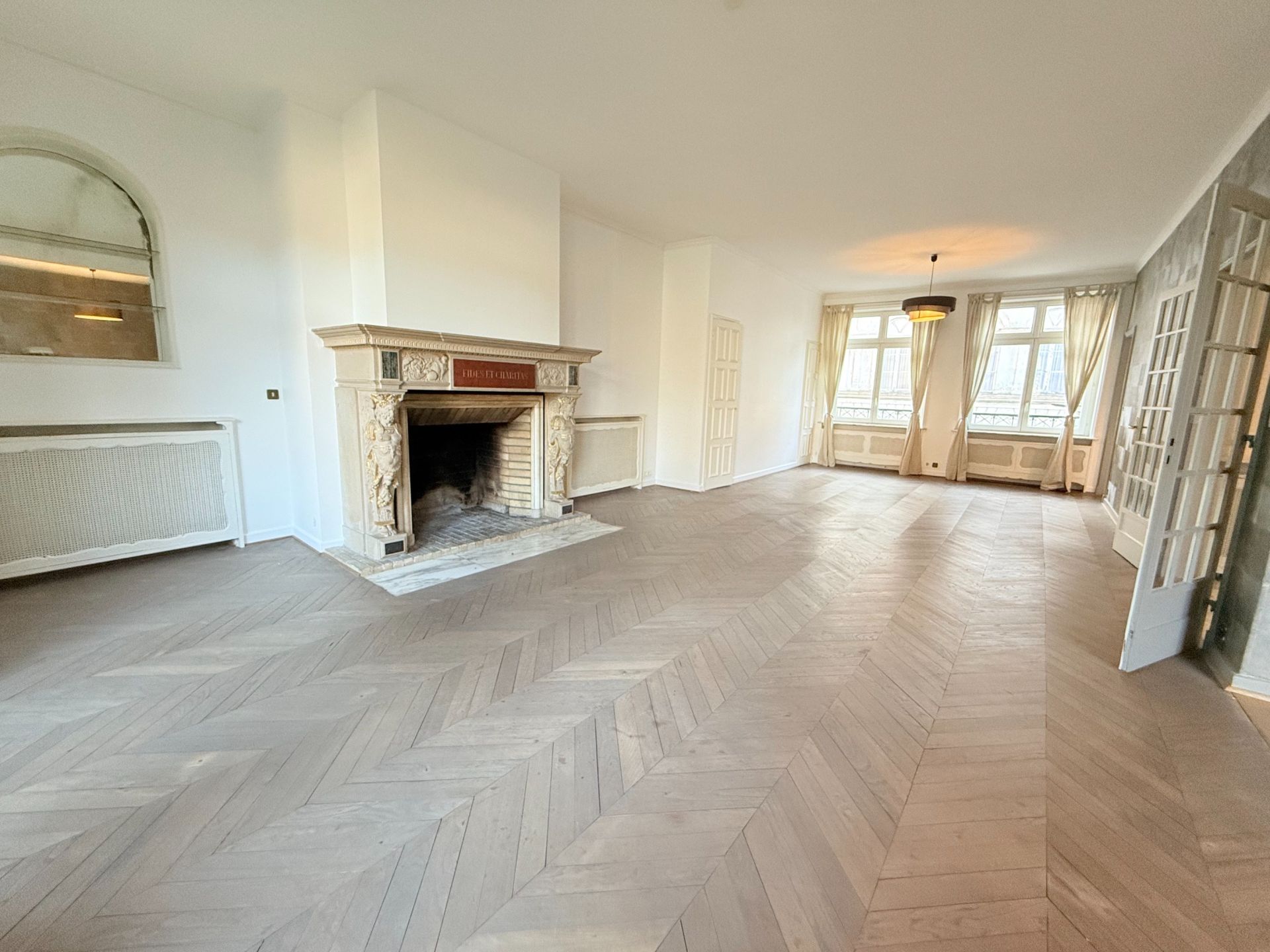 luxury house 7 Rooms for rent on LILLE (59000)