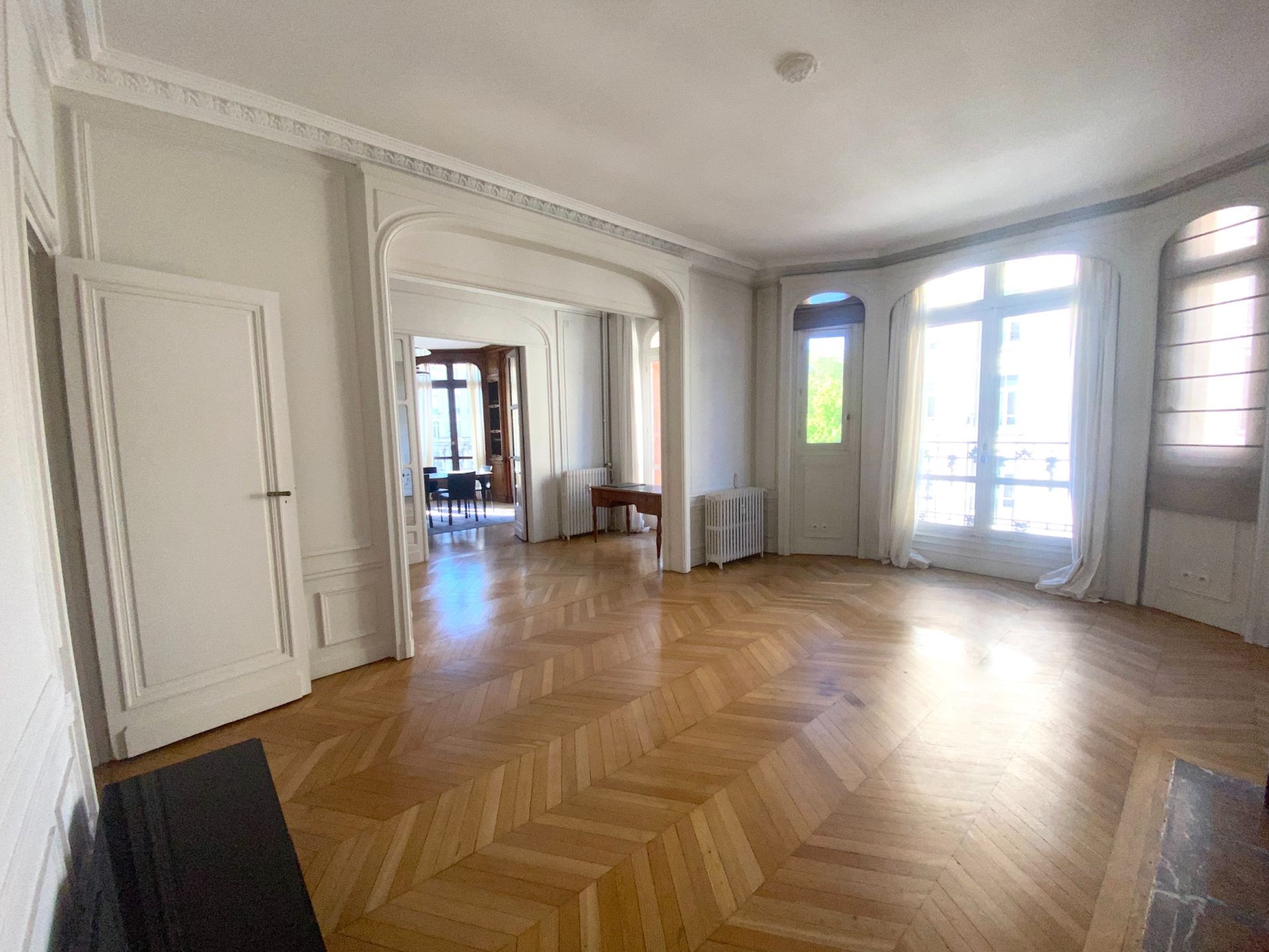 luxury apartment 5 Rooms for rent on LA MADELEINE (59110)