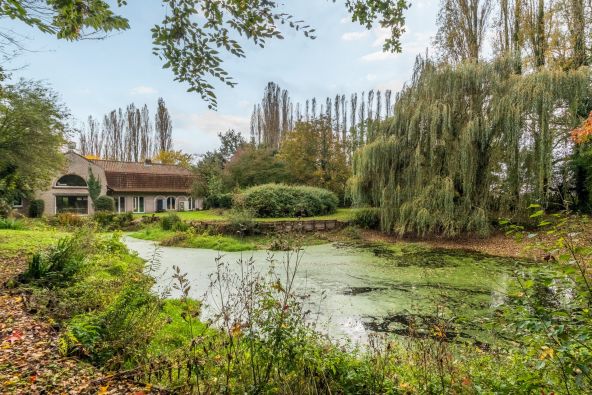 Sale Luxury house Bondues 17 Rooms 575 m²